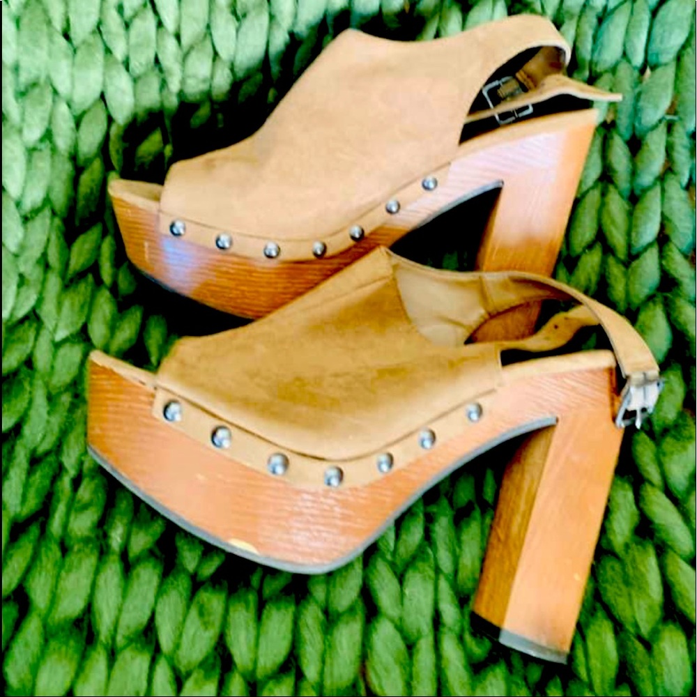 Wood heel sandals